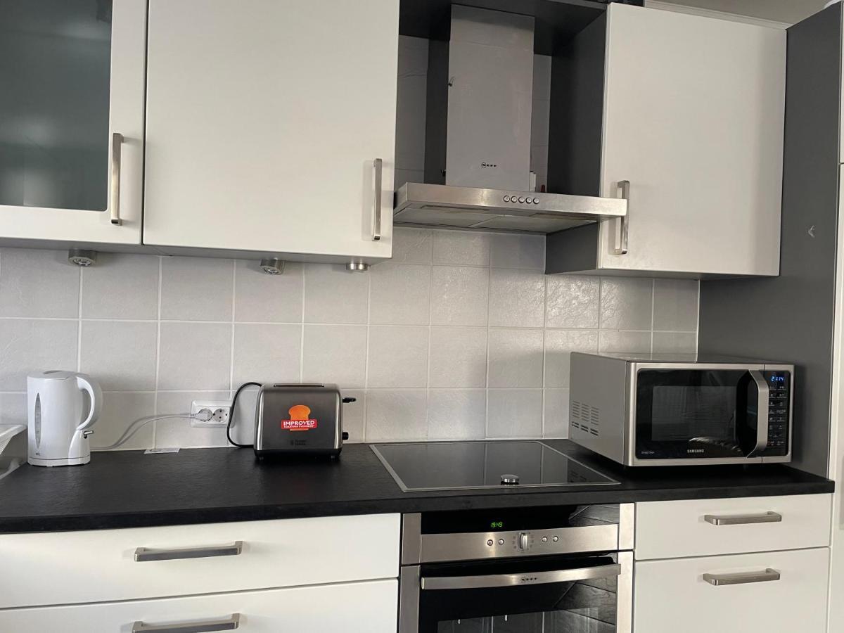 Large Room In Schuttrange Free Parking 10Mins To Airport Excellent Customer Services المظهر الخارجي الصورة