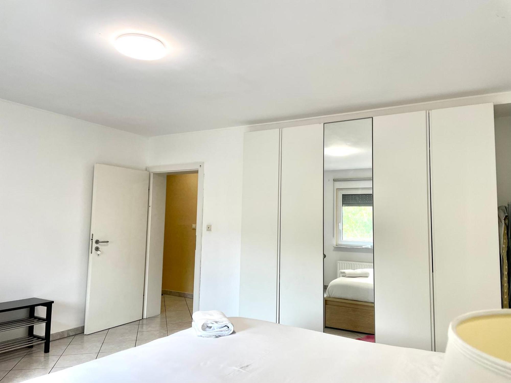 Large Room In Schuttrange Free Parking 10Mins To Airport Excellent Customer Services المظهر الخارجي الصورة